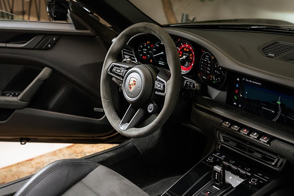 Porsche 911 25 of 30