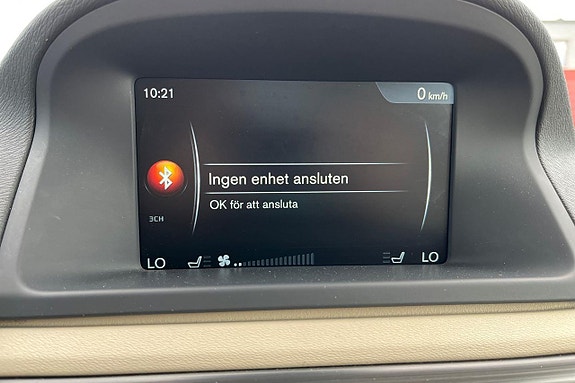 Volvo XC70 17 of 30