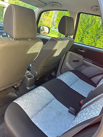 Suzuki SX4 4 of 6