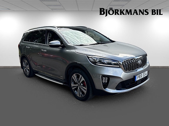 Kia Sorento 3 of 14