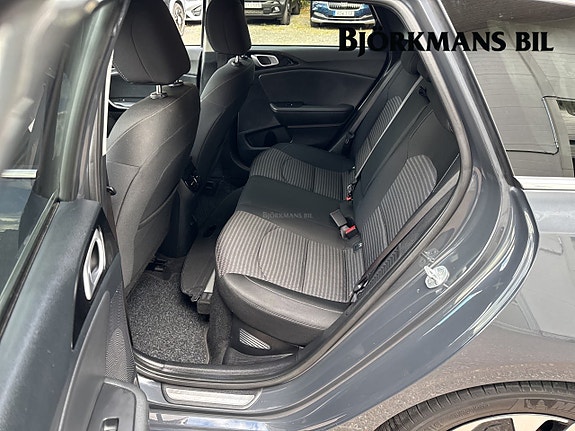 Kia Ceed 9 of 14