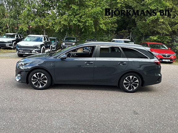 Kia Ceed 4 of 14