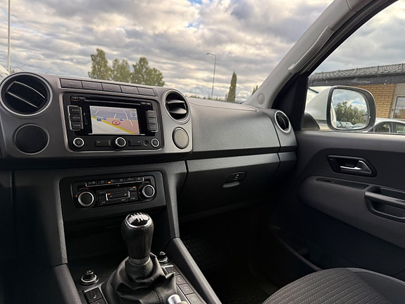 Volkswagen Amarok 10 of 25