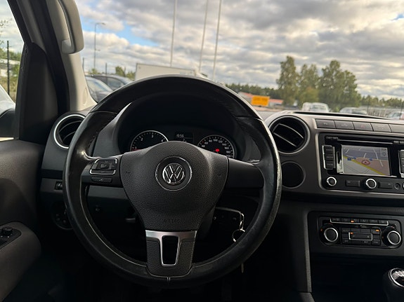 Volkswagen Amarok 9 of 25