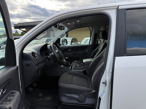 Volkswagen Amarok 24 of 25