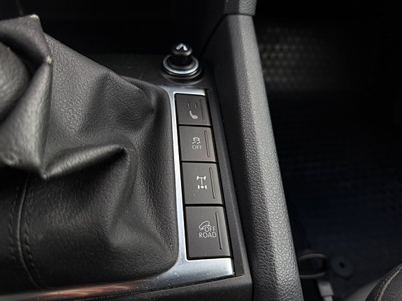 Volkswagen Amarok 17 of 25
