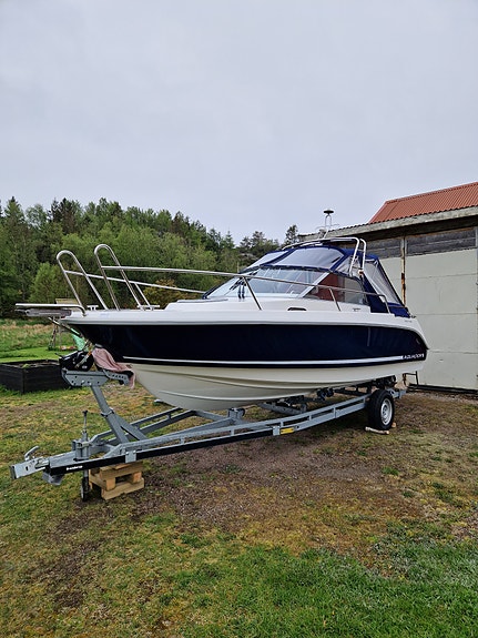 Aquador 21 WA 2008 Suzuki DF175 11 of 14