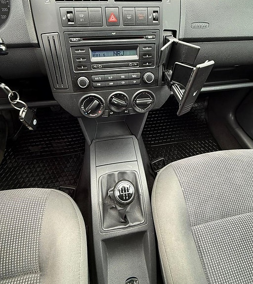 Volkswagen Polo 8 of 9