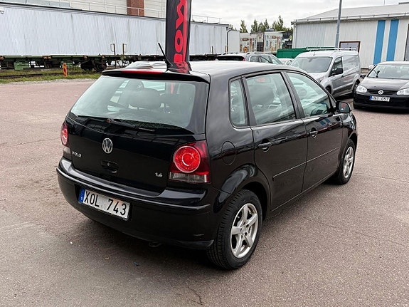 Volkswagen Polo 3 of 9
