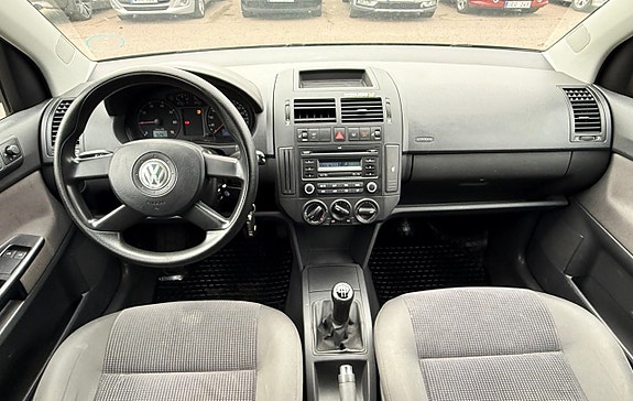 Volkswagen Polo 6 of 9