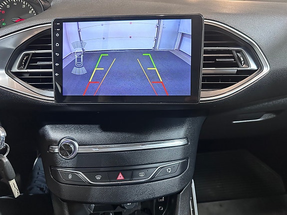 Peugeot 308 16 of 22
