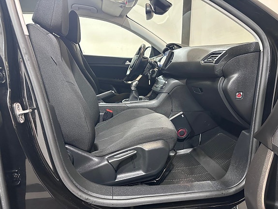 Peugeot 308 12 of 22