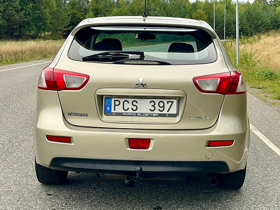 Mitsubishi Lancer 6 of 11