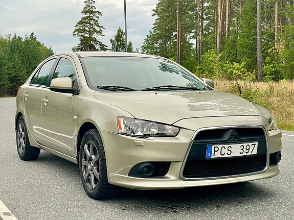 Mitsubishi Lancer 4 of 11