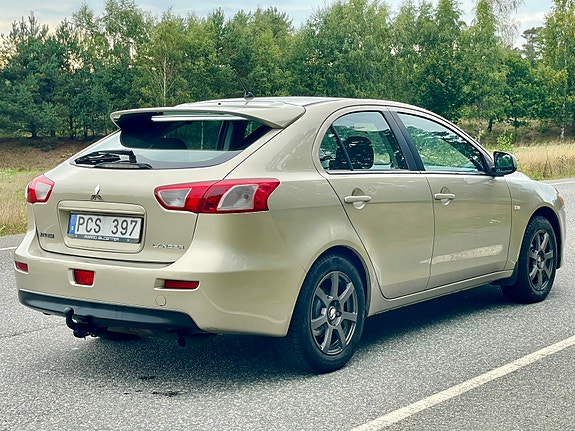 Mitsubishi Lancer 5 of 11