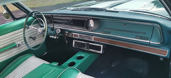 Chevrolet Impala 14 of 16