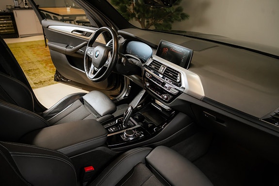 BMW X3 29 of 30