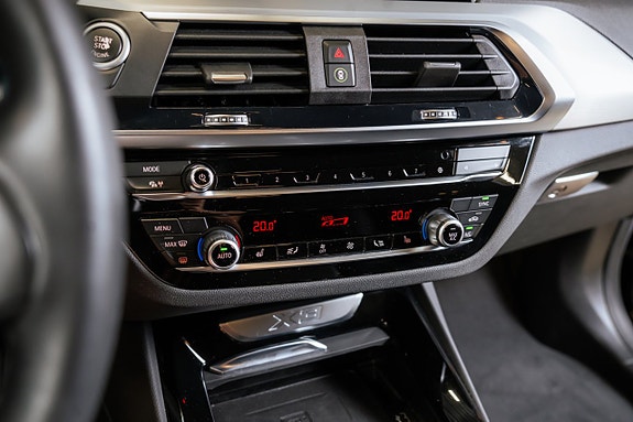 BMW X3 25 of 30