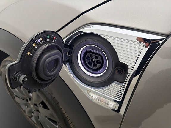 MINI Countryman SE 30 of 30