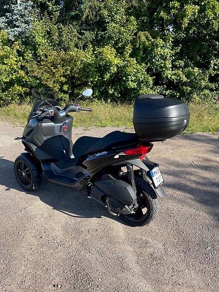 Piaggio MP3 300 HPE 5 of 7