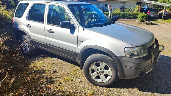Ford Maverick 7 of 9