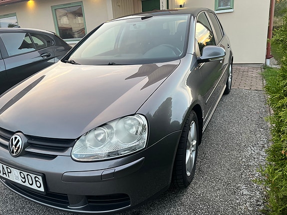 Volkswagen Golf V 4 of 6