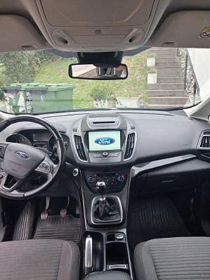 Ford C-Max 8 of 9