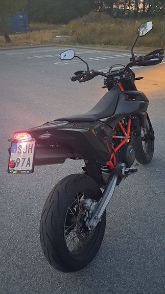 KTM KTM 690 SMC R 5 of 5