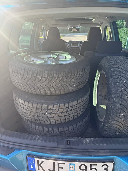 Volkswagen Tiguan 4 of 5
