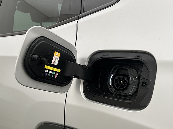 Jeep Compass 29 of 30