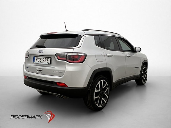 Jeep Compass 8 of 30