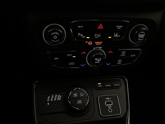 Jeep Compass 25 of 30
