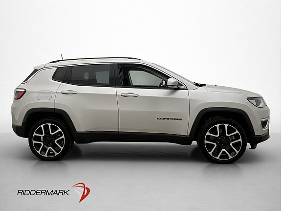 Jeep Compass 9 of 30