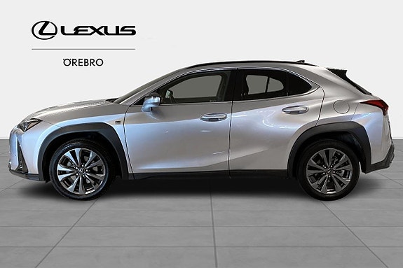 Lexus UX250h 2 of 11