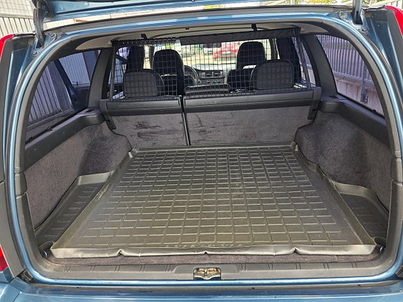 Volvo V70 9 of 9