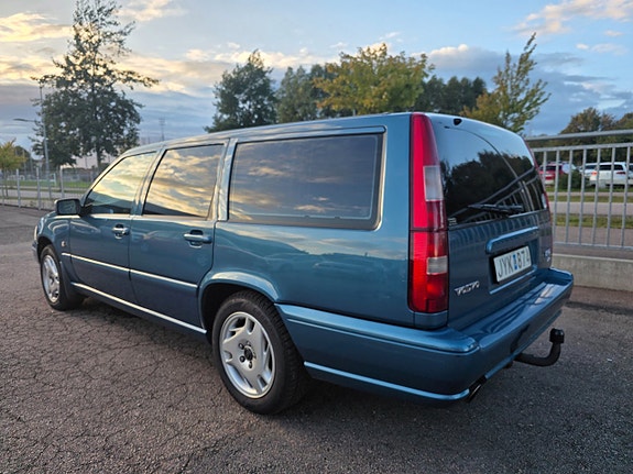 Volvo V70 5 of 9