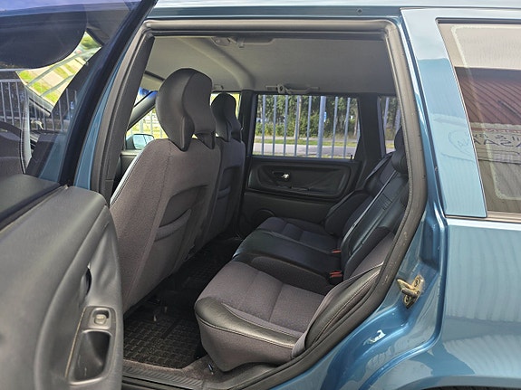 Volvo V70 8 of 9