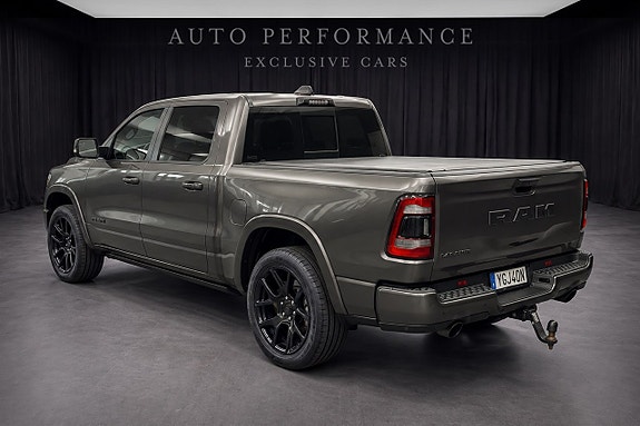 Dodge RAM 1500 3 of 12