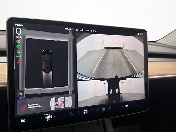 Tesla Model Y 23 of 30