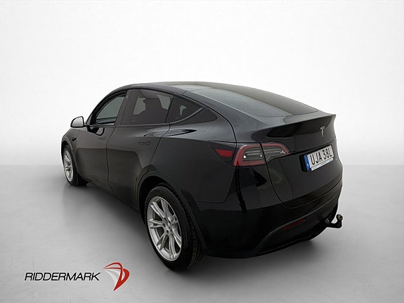 Tesla Model Y 6 of 30