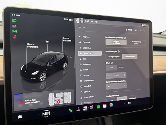 Tesla Model Y 26 of 30
