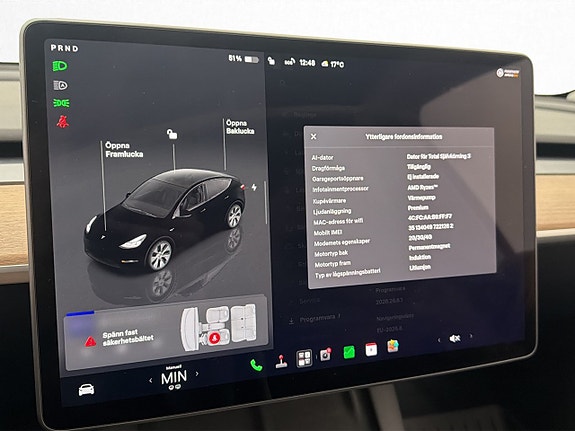 Tesla Model Y 28 of 30