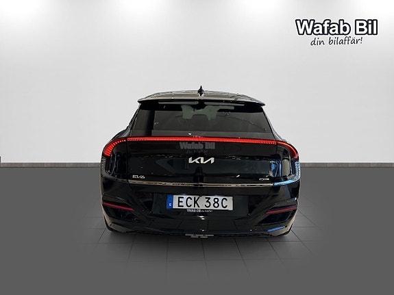 Kia EV6 5 of 14