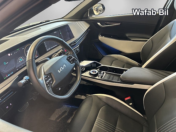 Kia EV6 8 of 14