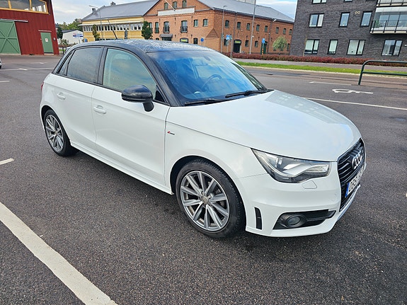 Audi A1 3 of 10