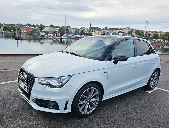 Audi A1 2 of 10