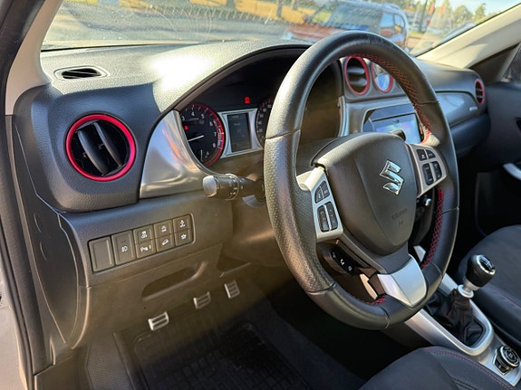 Suzuki Vitara 19 of 24