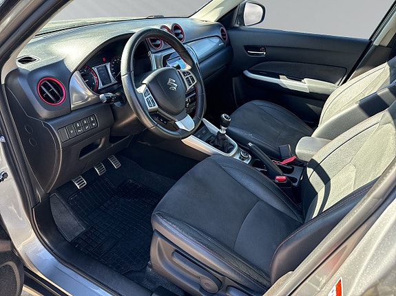 Suzuki Vitara 10 of 24