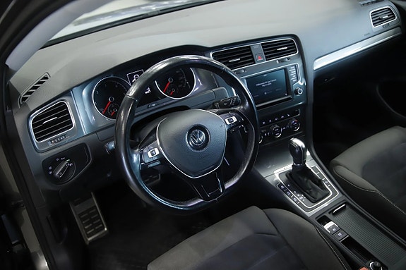 Volkswagen Golf Alltrack 5 of 14