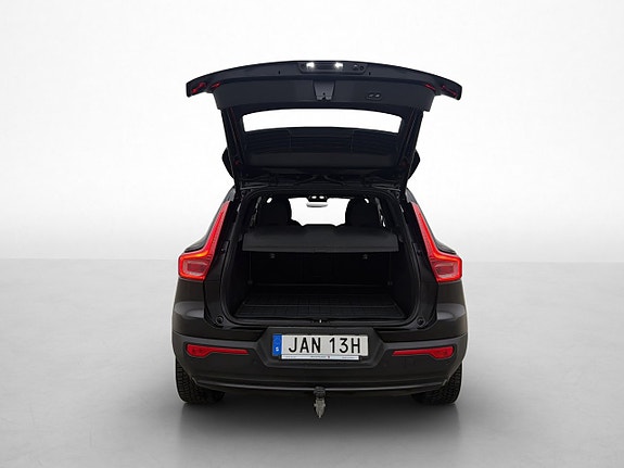 Volvo XC40 29 of 30